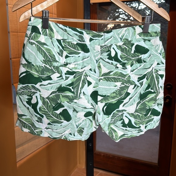 St. Tropez West Tropical Palm Print Linen Shorts Green Cream Size 2 Resort - Picture 6 of 7